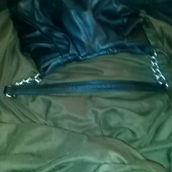 Simply Vera Wang handbag - Picture 5 of 7